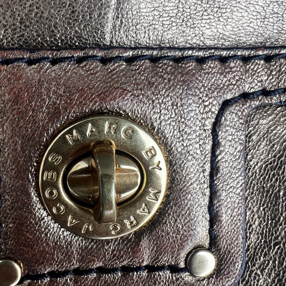 Mark by Mark Jacobs Metallic Bronze Crossbody Bag - Picture 5 of 7